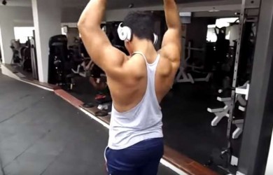 Los ejercicios de deltoides para ganar músculo en tus hombros
